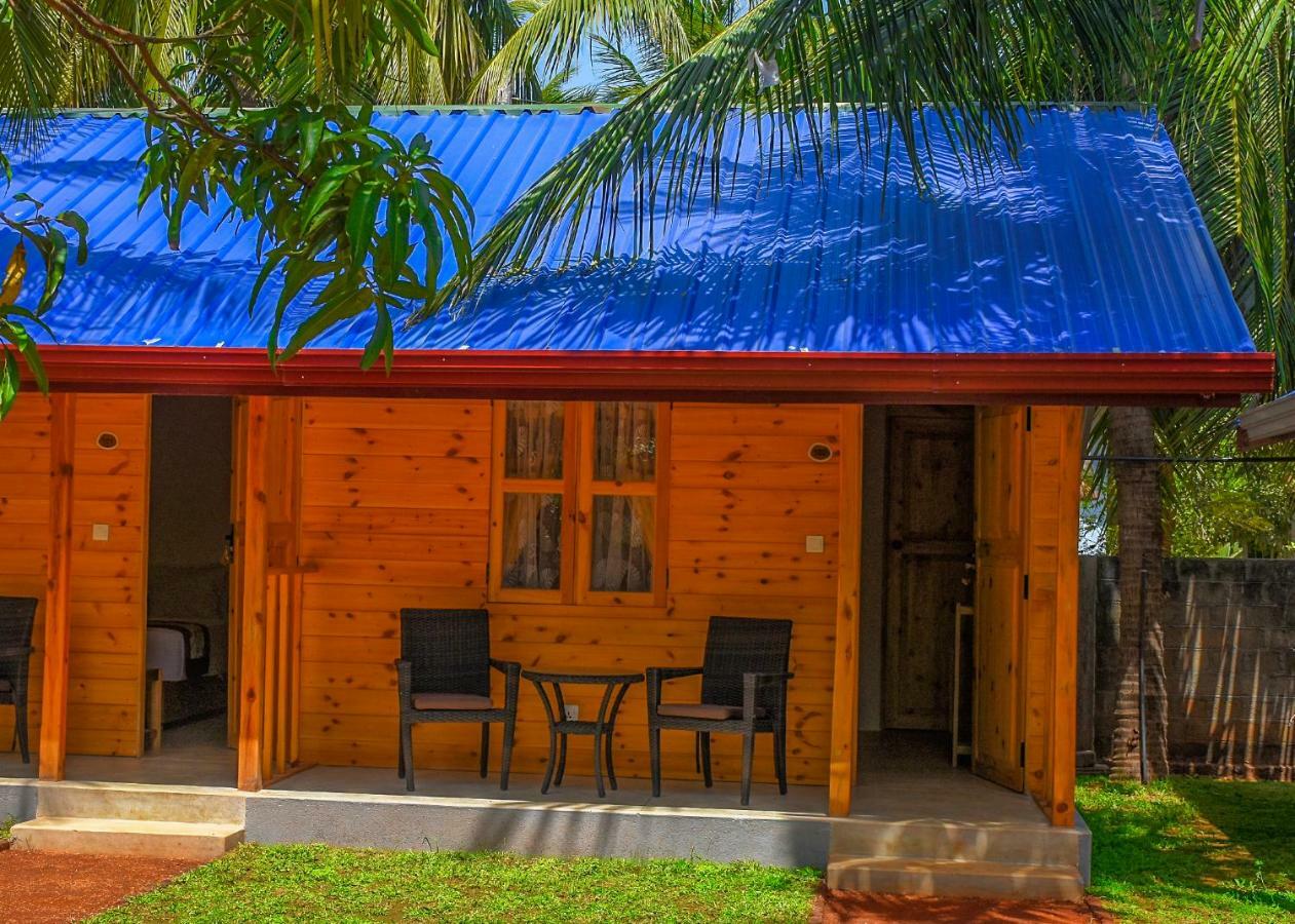 מלון טרינקומאלה Trinco Relax Hut מראה חיצוני תמונה